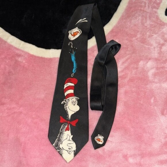 Vintage 90s Dr Suess Silk Tie - Picture 2 of 5